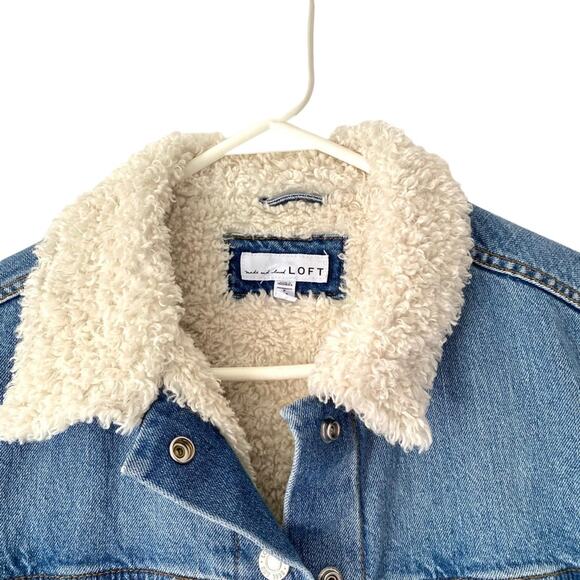 Ann Taylor Loft Sherpa Denim Jean Trucker Jacket size Medium - Picture 4 of 12